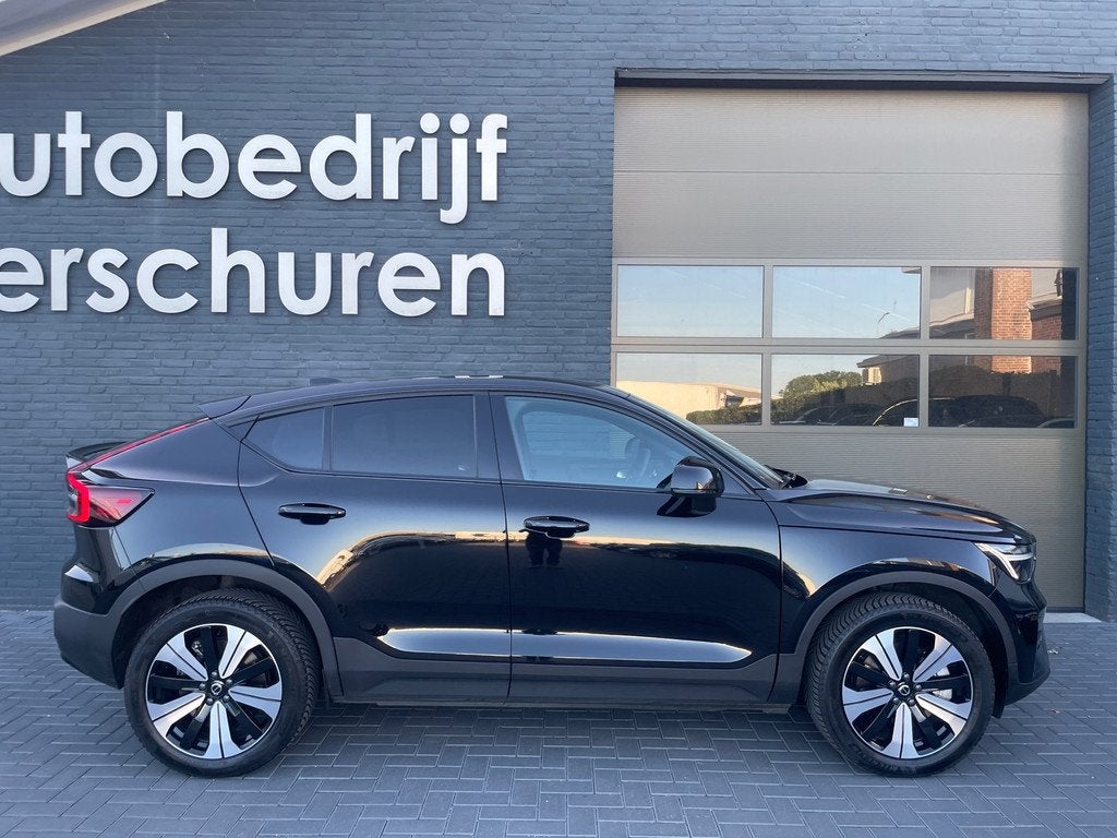 Volvo C40 Single Motor Core 69 kWh stoel + stuurverwarming c, Auto's, Volvo, 478 km, Stof, Gebruikt, Zwart