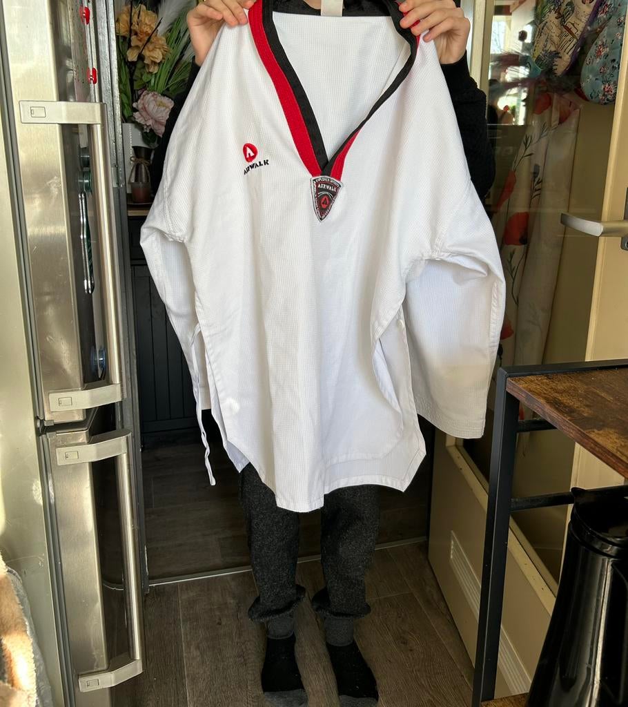 Taekwondo pak 150 cm, Maat XS of kleiner, Ophalen, Zo goed als nieuw, Taekwondo