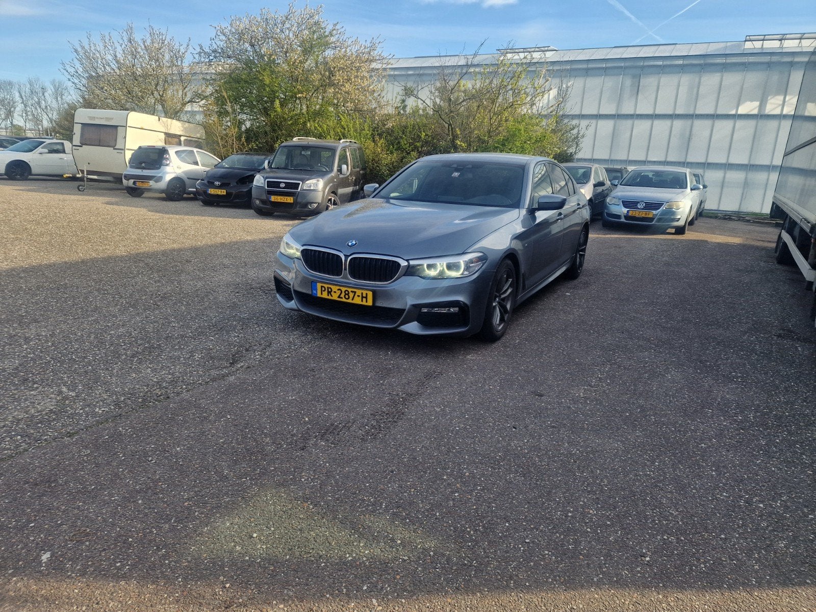 BMW 5-Serie 520d 190pk EDE Aut. 2017 Grijs, Auto's, BMW, Automaat, Achterwielaandrijving, 1995 cc, Alcantara
