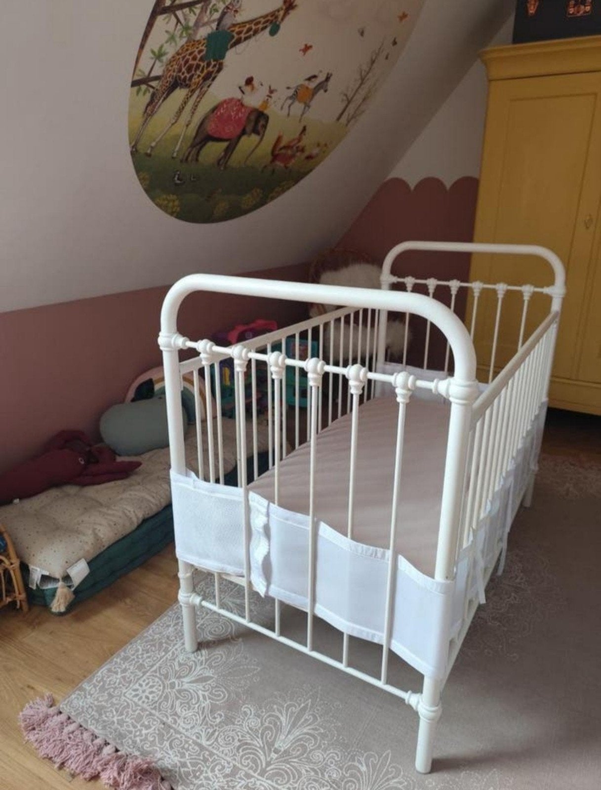 Antiek kinderledikant, babybedje, kinderbedje INCL MATRAS, Ophalen