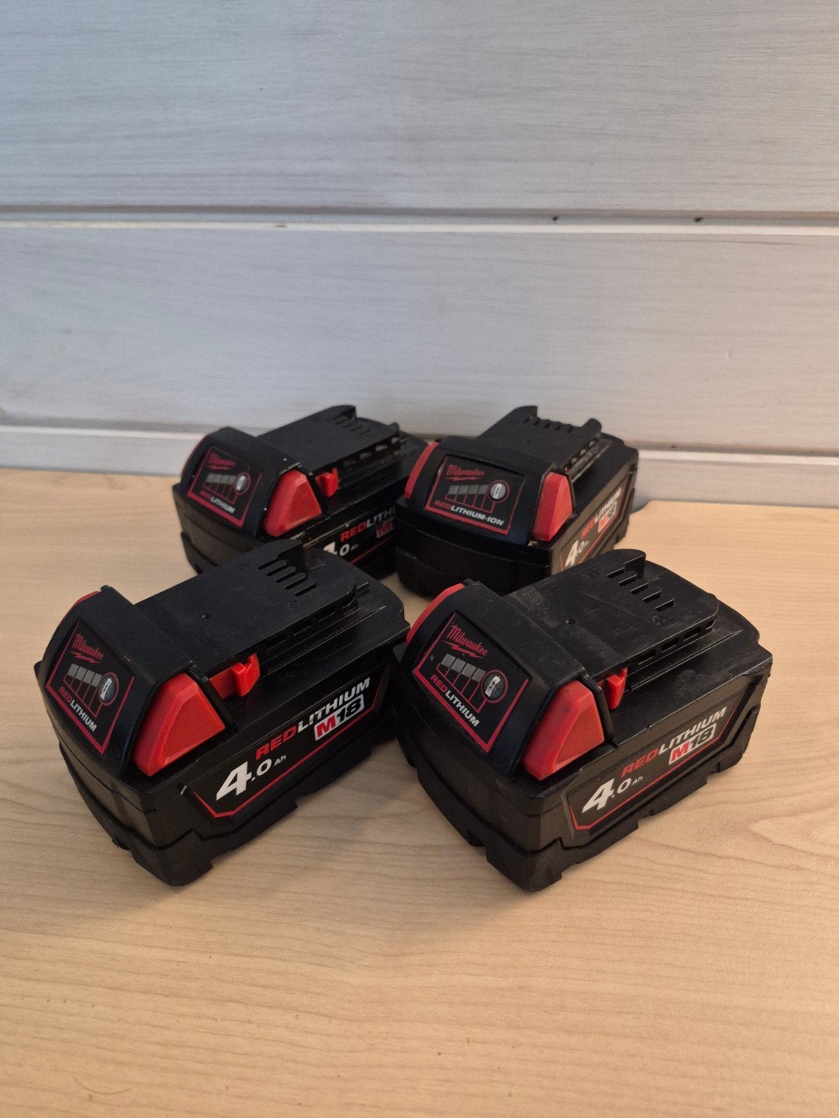 Milwaukee 4.0ah accu's 4 stuks M18, Ophalen of Verzenden, Zo goed als nieuw