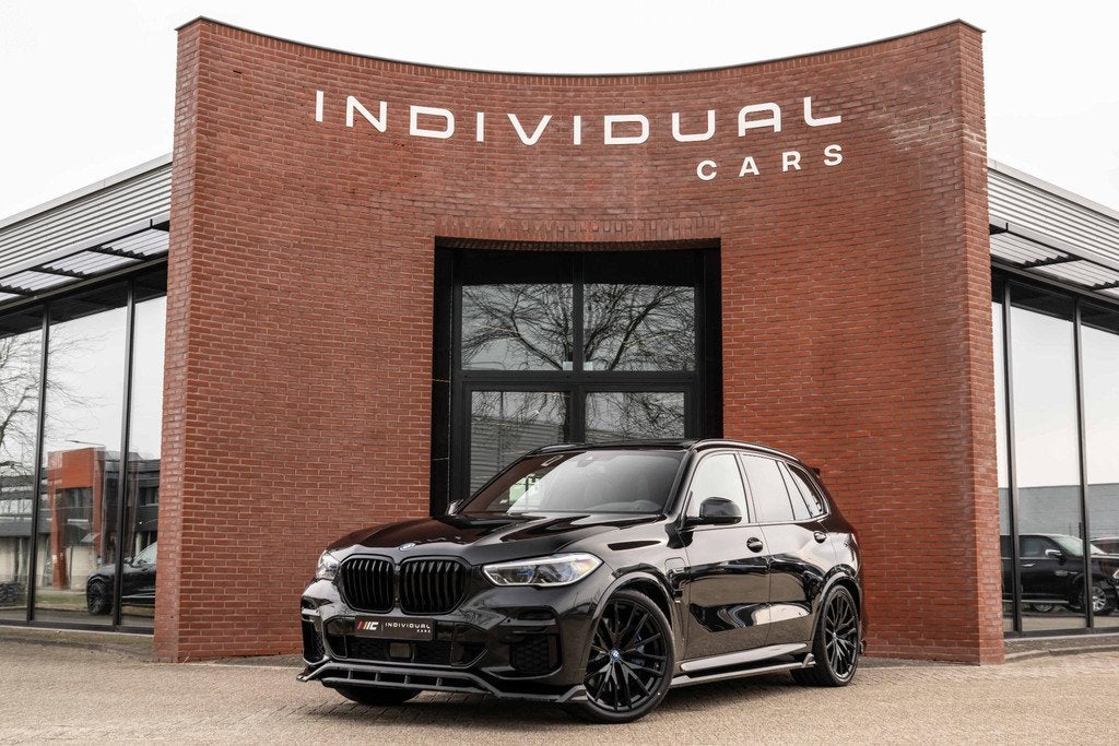 BMW X5 xDrive45e M-Sport Performance Laser B&W Trekhaak, Automaat, Gebruikt, 394 pk, Zwart