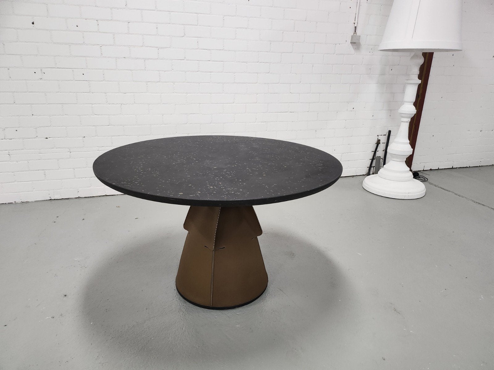 de Sede - DS-615 eettafel by Mario Ferrarini, Huis en Inrichting, Rond, Ophalen of Verzenden, Zo goed als nieuw, 100 tot 150 cm