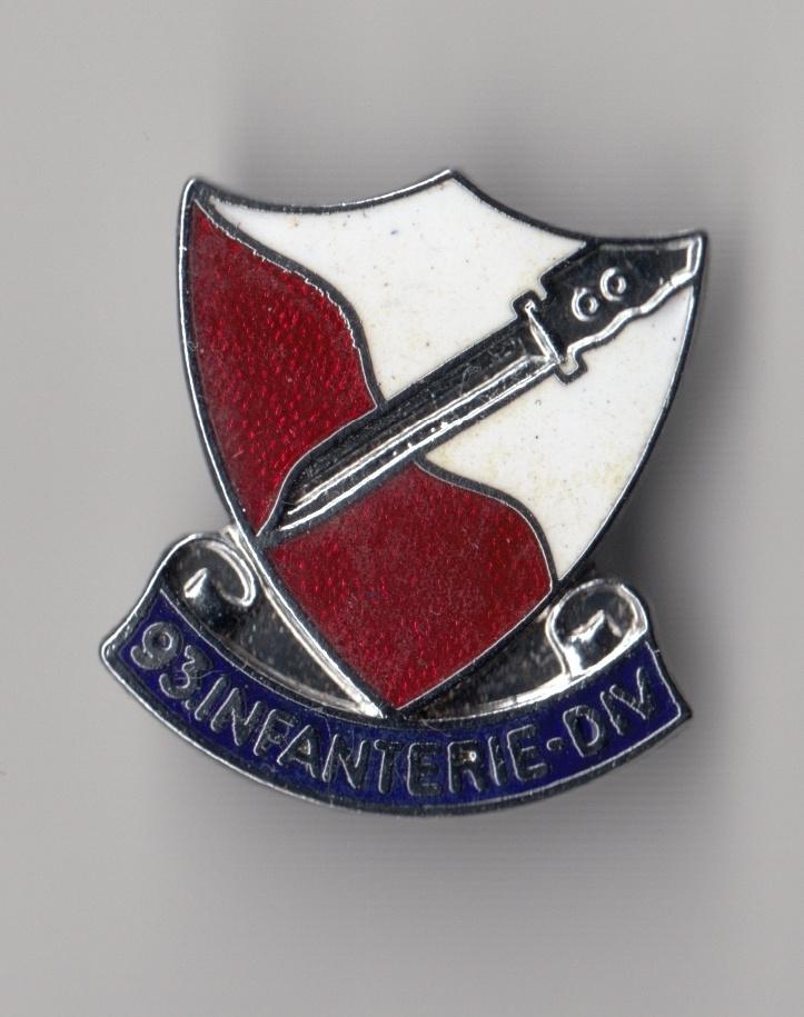 Wehrmacht 93e Infanterie Divisie A emaille broche, Niet vindbaar, Niet vindbaar, Nederland, Embleem of Badge