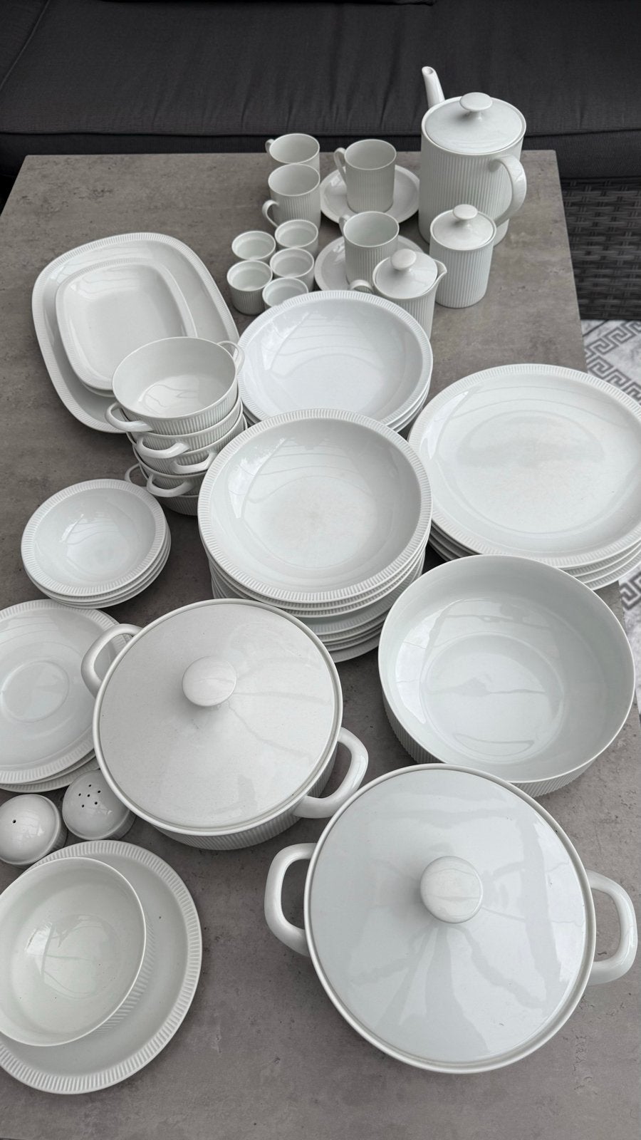 Uitgebreid Borden Set - Royal Porcelain by TG Ceramics, Overige merken, Ophalen of Verzenden, Zo goed als nieuw, Bord(en)