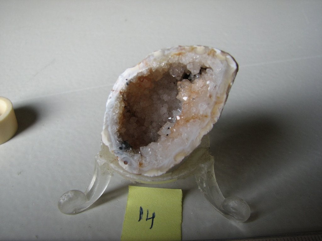 Mooie Geode met Kristallen.nr 14, Verzamelen, Verzenden, Mineraal