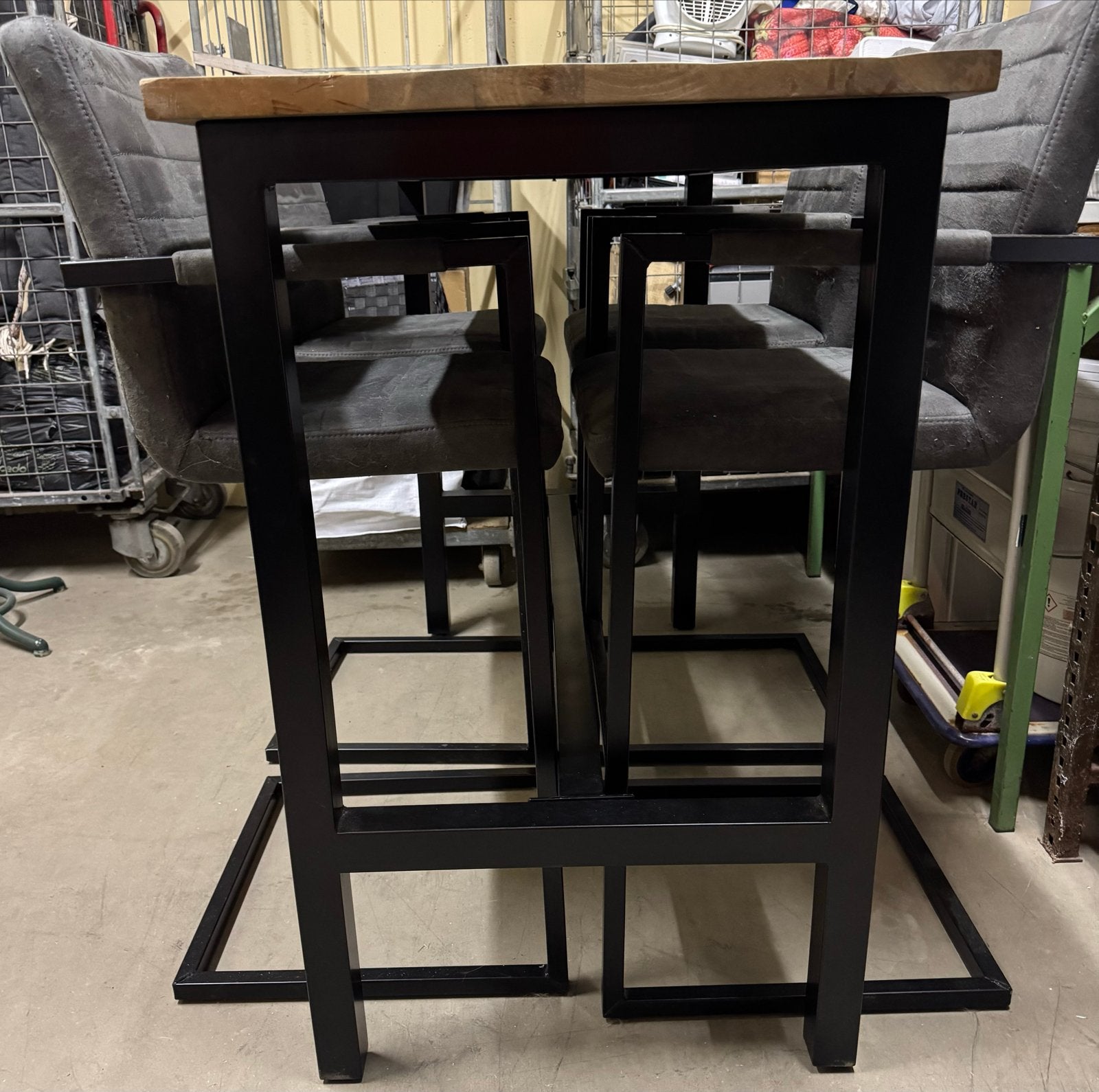 Bartafel Kyan met 4 stoelen - Zwart/Naturel, Ophalen, Gebruikt, Zwart, Vier