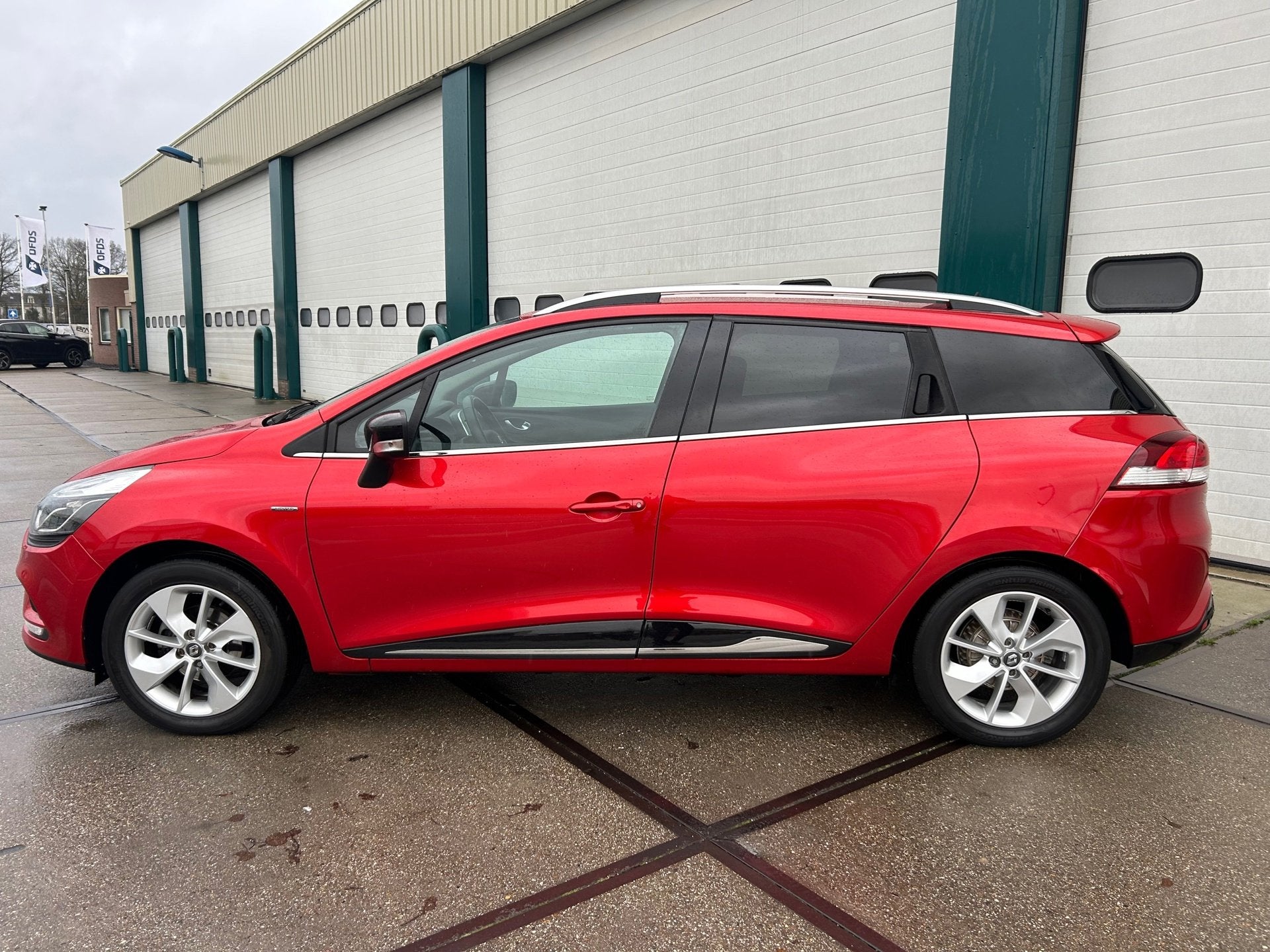 Renault Clio Estate 0.9 TCe Limited Origin 100.000Km !, Voorwielaandrijving, 898 cc, Gebruikt, 580 kg