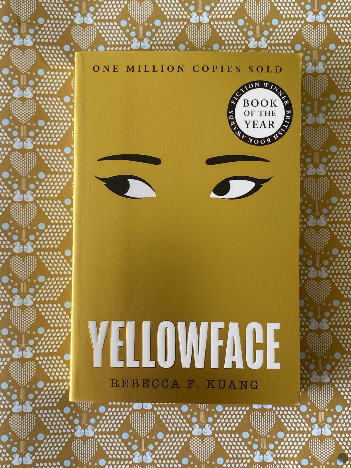 Yellowface, Gold Edition - Rebecca F. Kuang (Engels), Boeken, Ophalen of Verzenden, Zo goed als nieuw