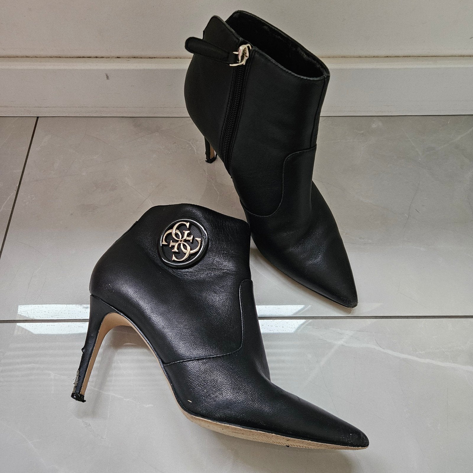 Leren Guess enkellaarsjes met hak maat 39, Kleding | Dames, Guess, Ophalen of Verzenden, Zwart, Lage of Enkellaarzen