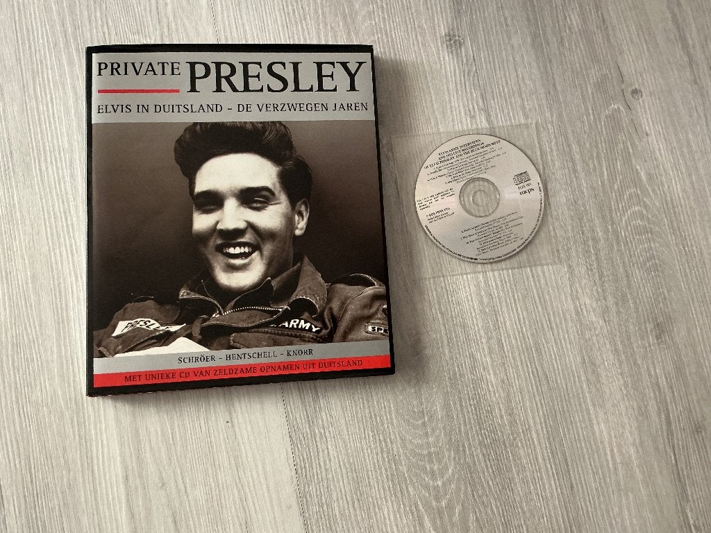 Elvis Presley boek, Ophalen of Verzenden, Zo goed als nieuw