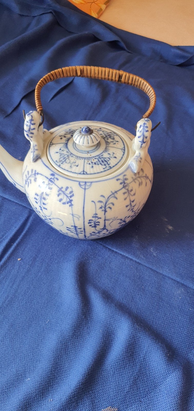 blauw-witte porseleinen theepot., Ophalen of Verzenden