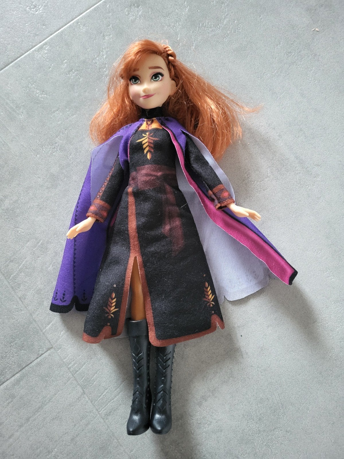 Barbie pop frozen Anna, Ophalen of Verzenden, Zo goed als nieuw, Barbie