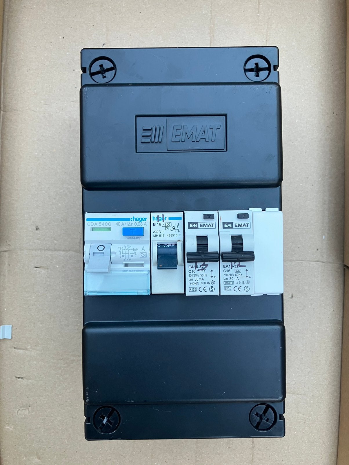 EMAT 1F Groepenkast met Hager en Emat Installatieautomaten, Ophalen, Zo goed als nieuw, Groepenkast