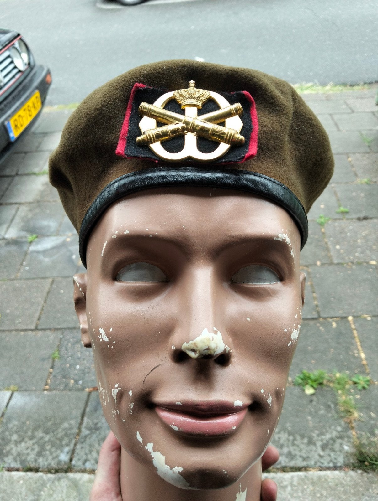 vintage Nederlandse Landmacht Baret met Embleem, Verzamelen, Verzenden, Landmacht, Nederland, Helm of Baret