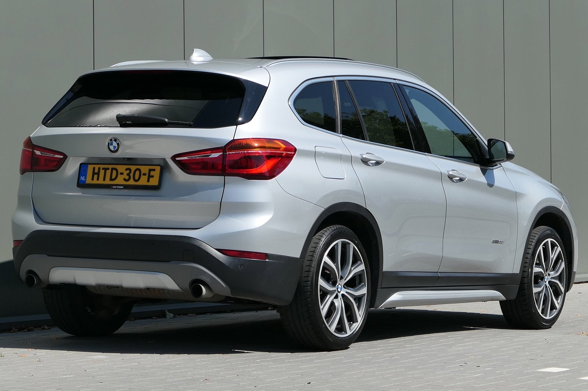 BMW X1 sDrive20i xLine Pano Leder Navi Stoelverwarming, Auto's, BMW, 1998 cc, Euro 6, SUV of Terreinwagen, 17 km/l