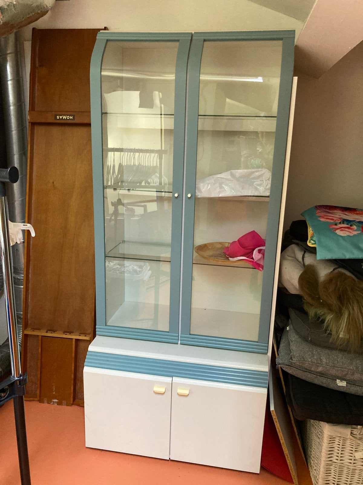 Vitrinekast met glazen planken en verlichting, Huis en Inrichting, Ophalen, Gebruikt, 50 tot 100 cm, Glas