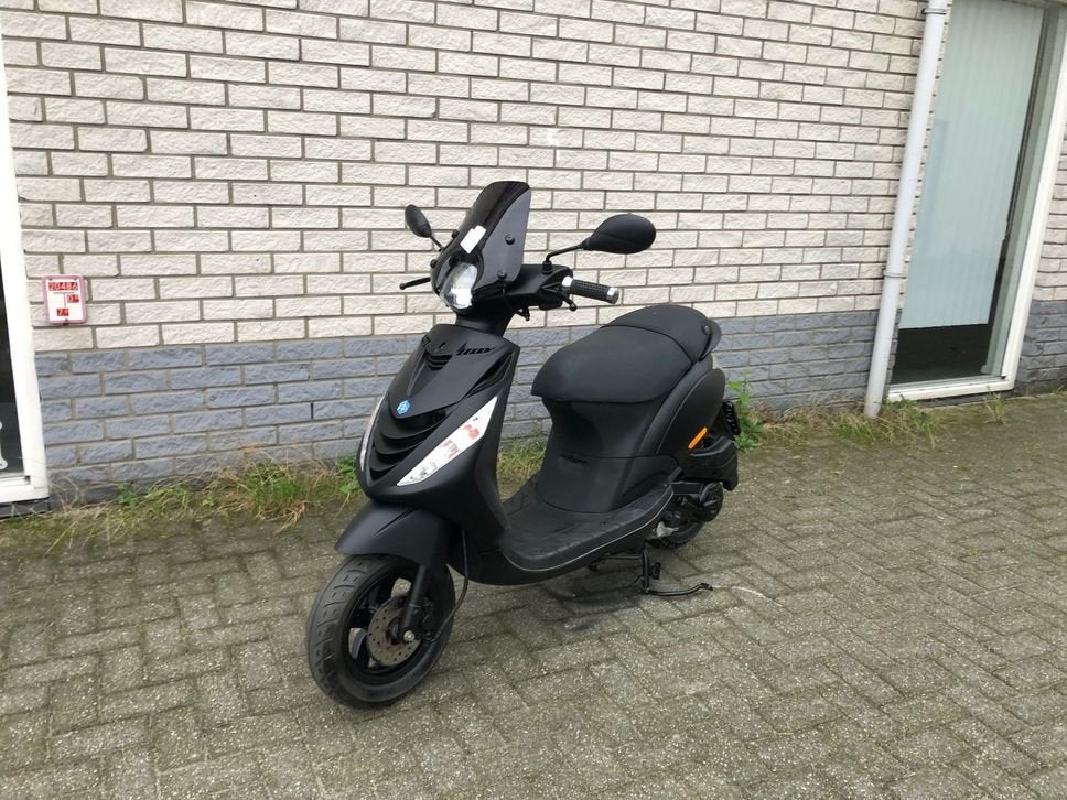 GAVE PIAGGIO ZIP SP 45KM MAT ZWART BJ2015 6000KM, PIAGGIO, Onbekend, Onbekend, Piaggio