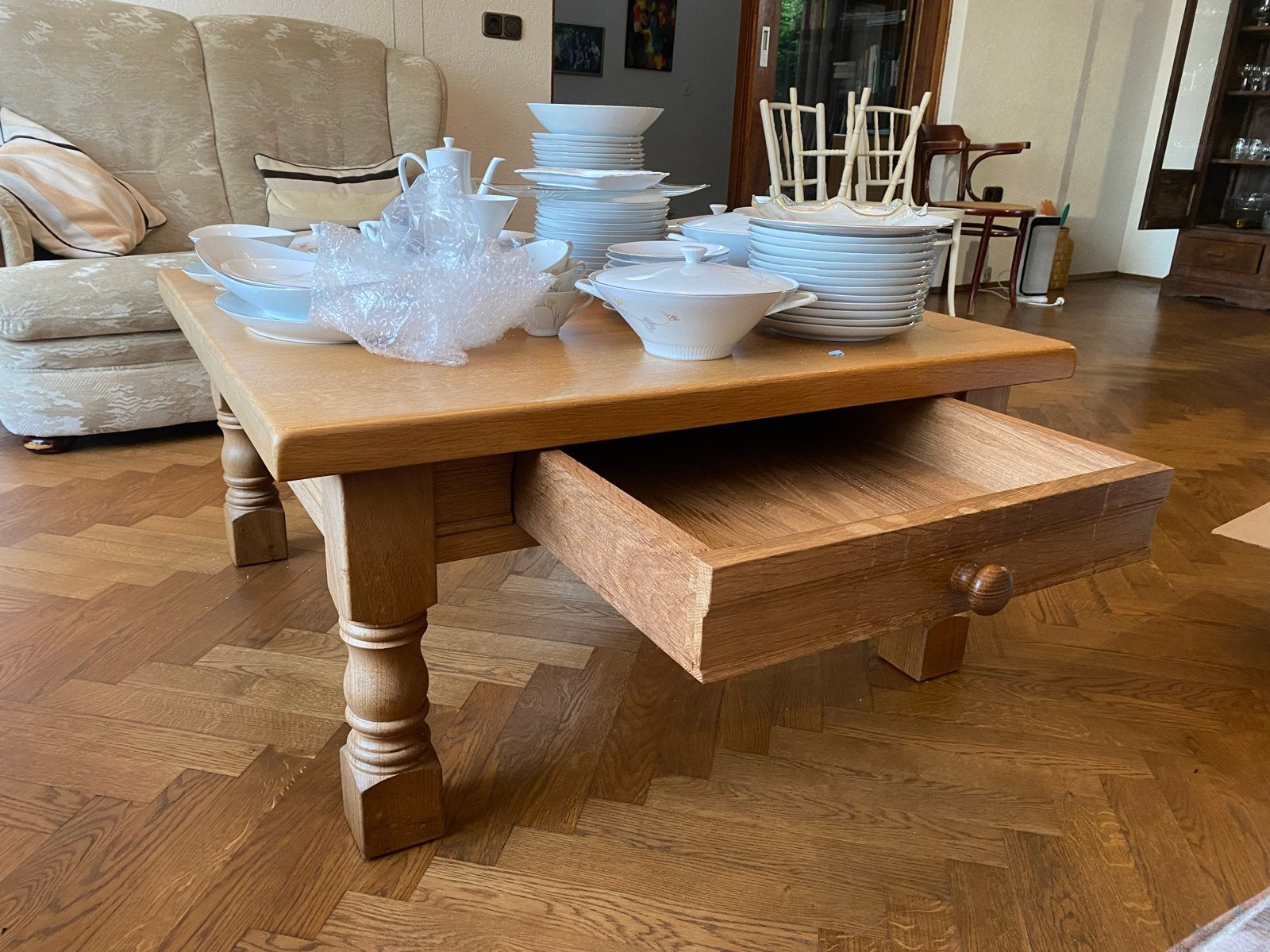 Massief eikenhouten salontafel met lade, Ophalen, Gebruikt, 50 tot 100 cm, 5 – 50