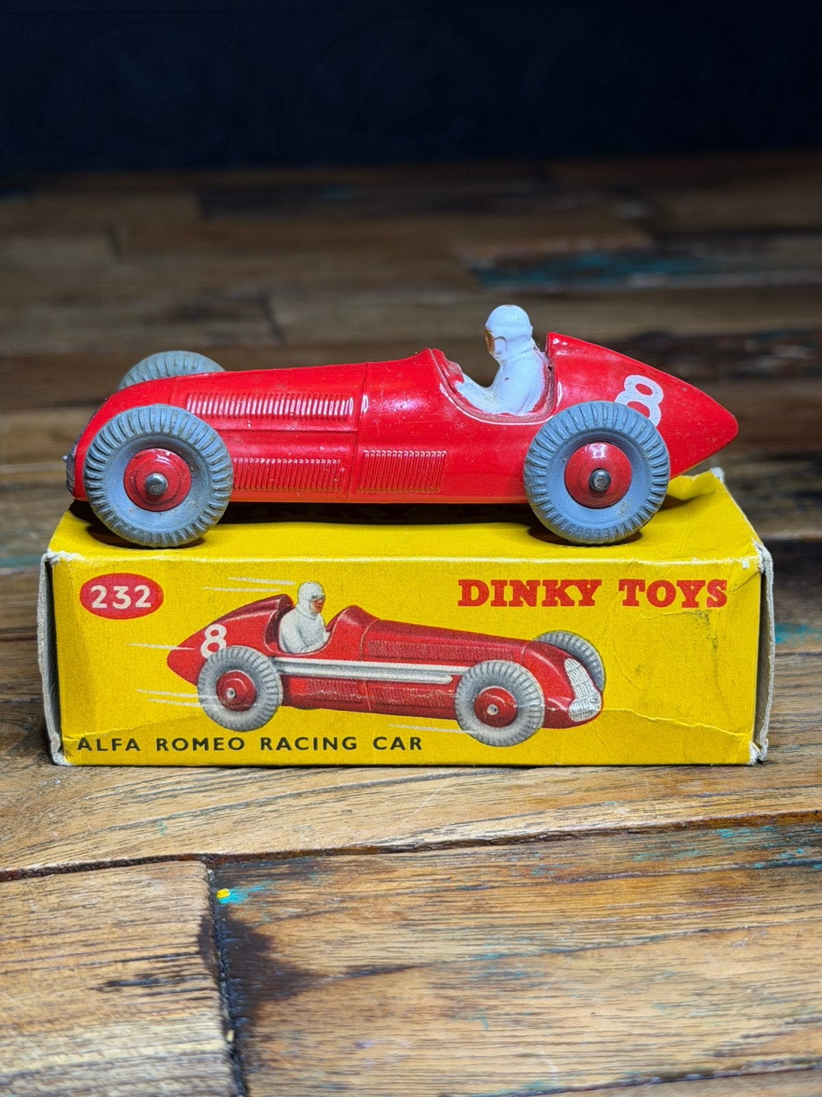 Dinky Toys 232 Alfa Romeo Racing Car nr. 8 – near mint, Hobby en Vrije tijd, Ophalen of Verzenden, Zo goed als nieuw, Auto, Dinky Toys