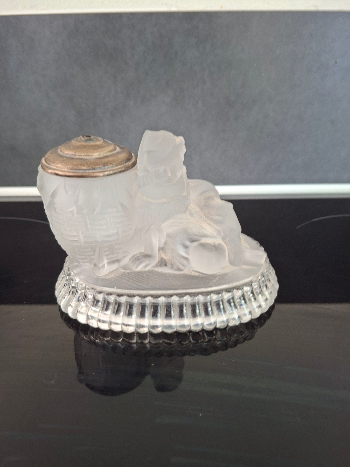 Antieke gesatineerde glazen inktpot met kind en mand, Antiek en Kunst, Ophalen of Verzenden