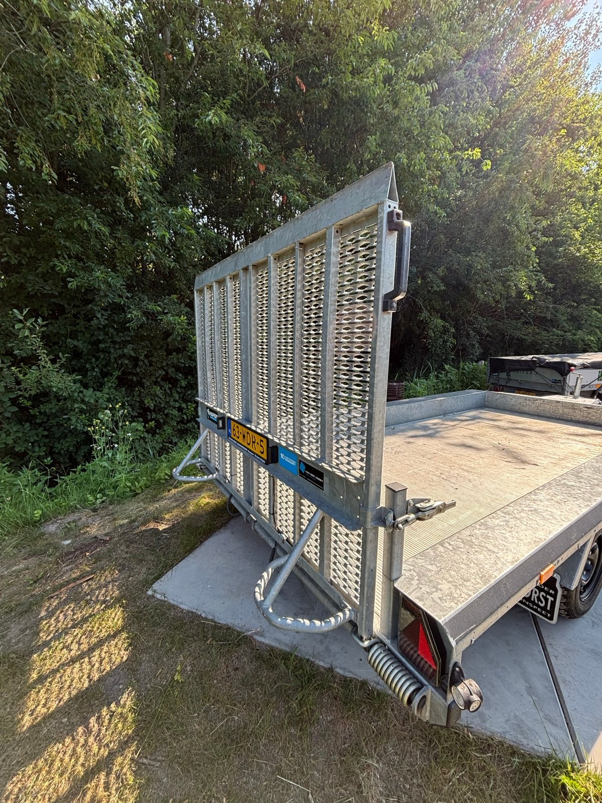 Hapert 3-assige plateauwagen met oprijklep, Auto diversen, Aanhangers en Bagagewagens, Ophalen, Gebruikt