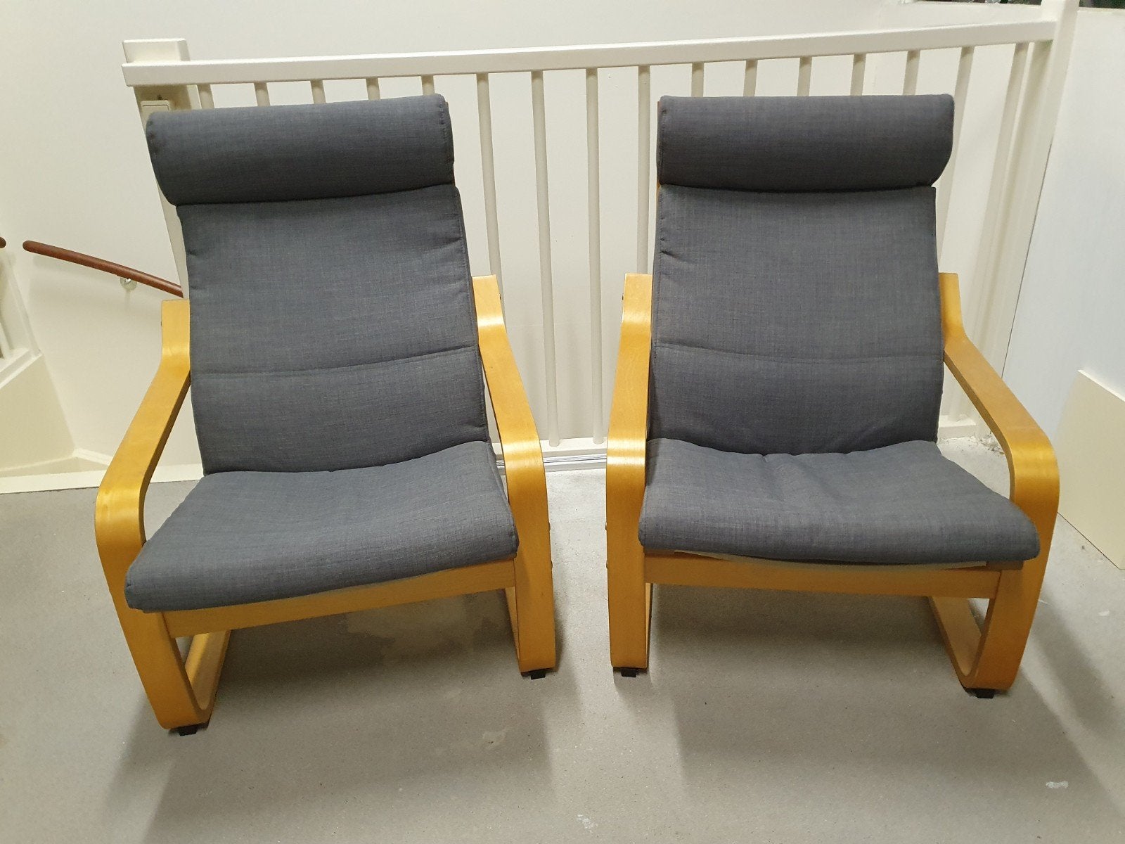 Ikea Poang stoel met Hillared antraciet kussen (2), Ophalen, Grijs, Twee