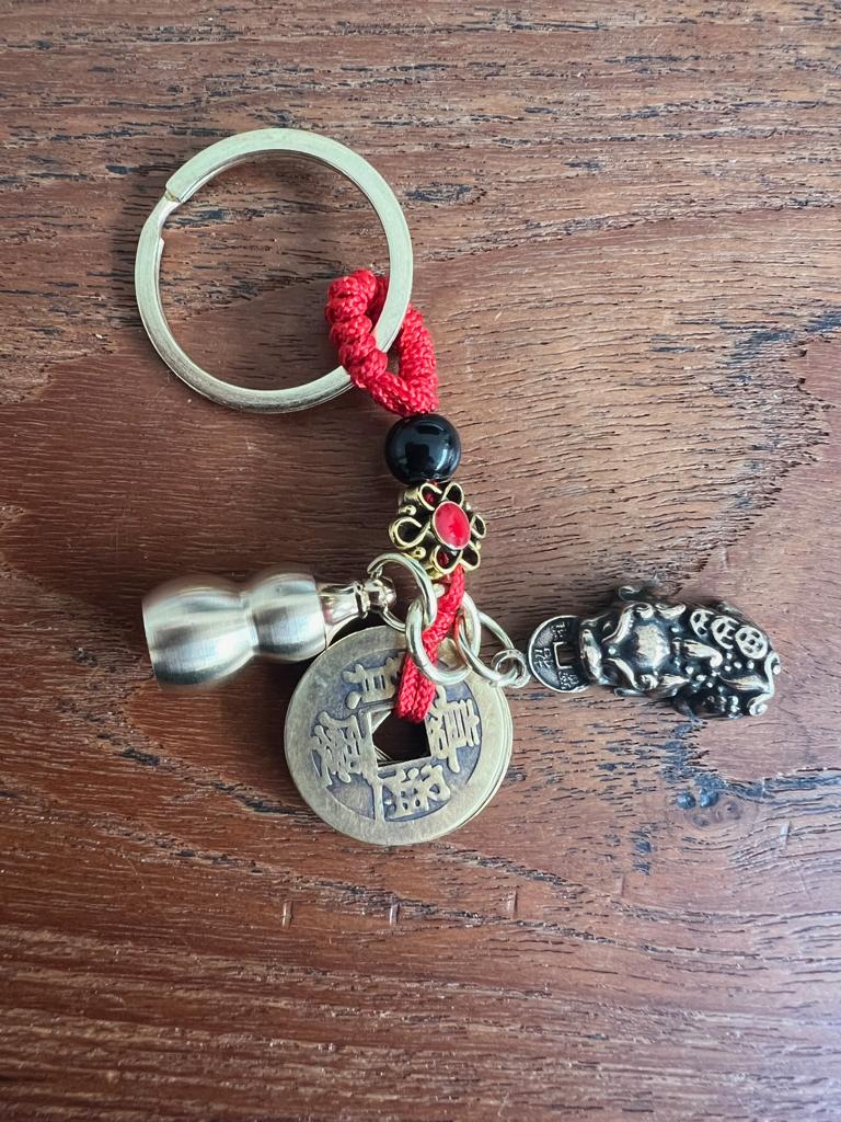 Sleutelhanger chinese munt en pixiu geluk beschermer, Verburgt Vintage, Overige typen, Nieuw, Ophalen of Verzenden