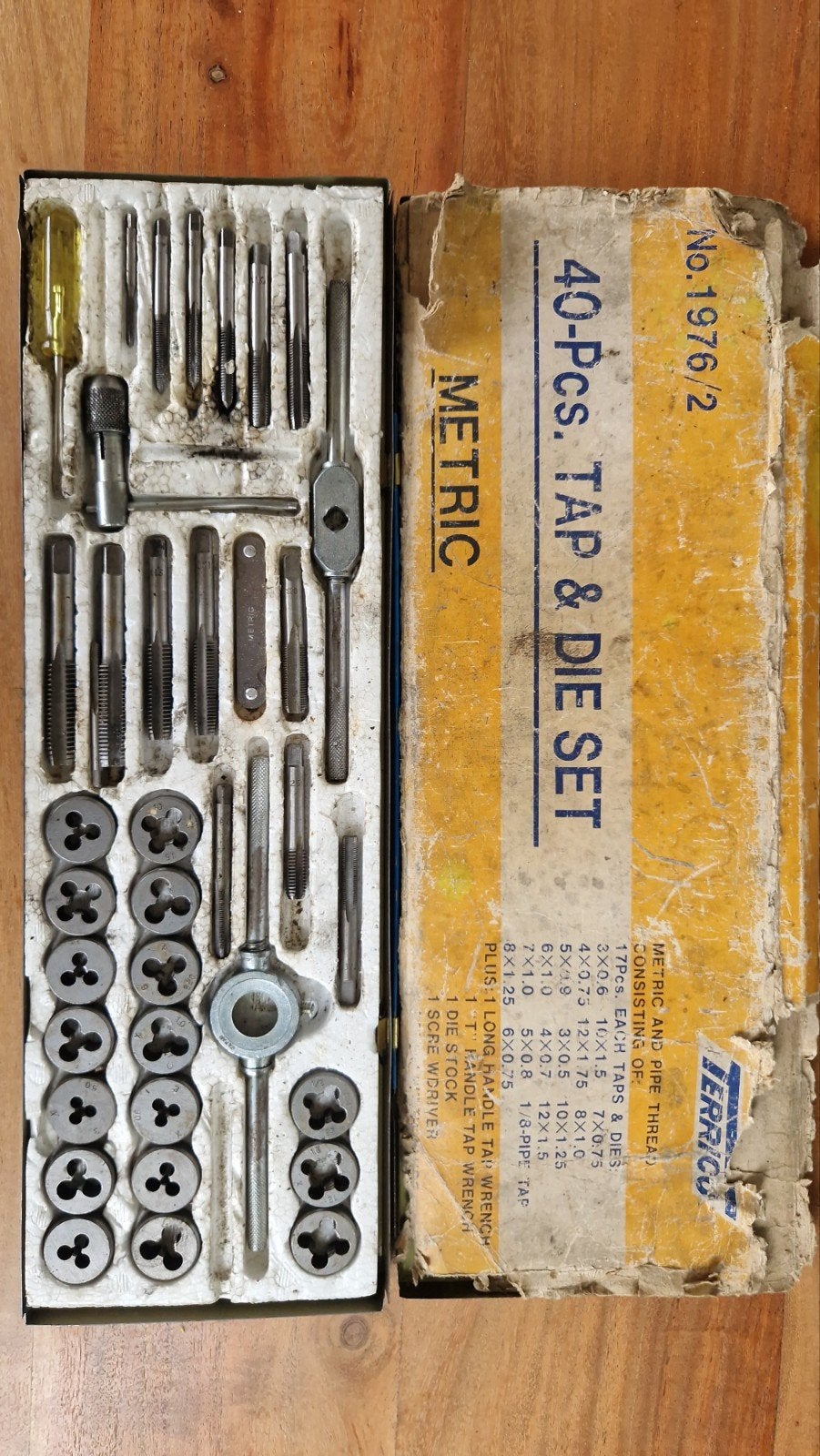 Terrico 40-delige tap- en snijset in metalen kistje, Ophalen, Gebruikt, Gereedschapsset, Overige merken
