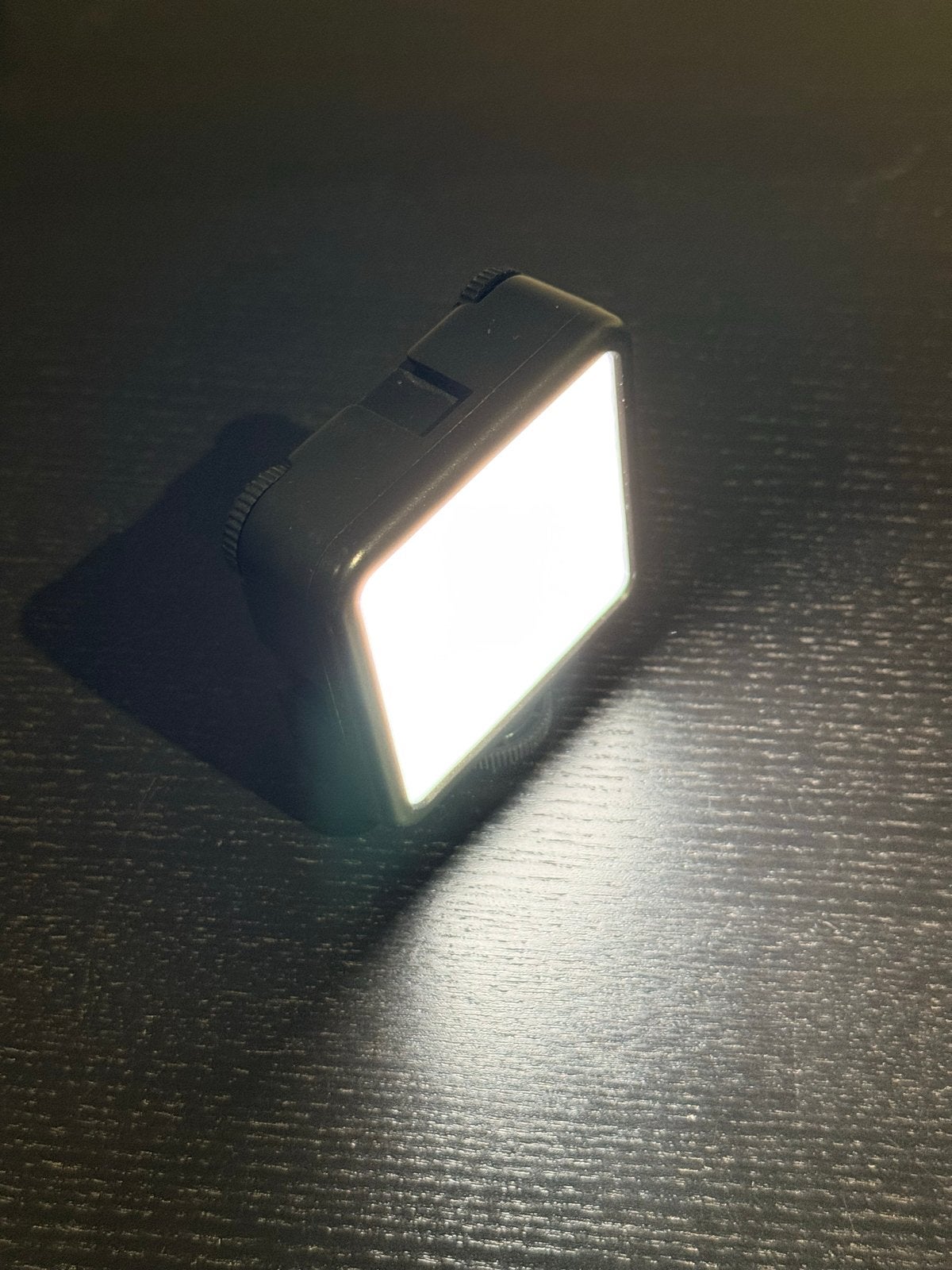 Vijim VL81 LED Videolamp - Compact en Krachtig, Overige merken, Belichting, Ophalen of Verzenden, Zo goed als nieuw