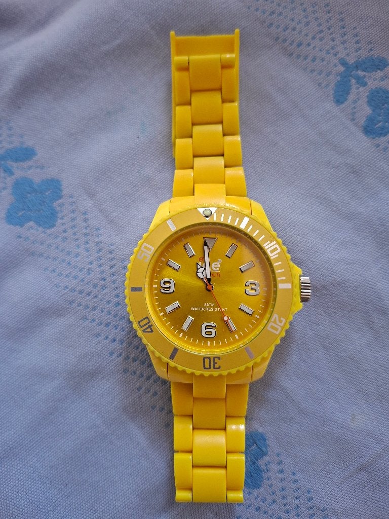 Ice Watch, Geel, IOS, Ophalen of Verzenden, Zo goed als nieuw