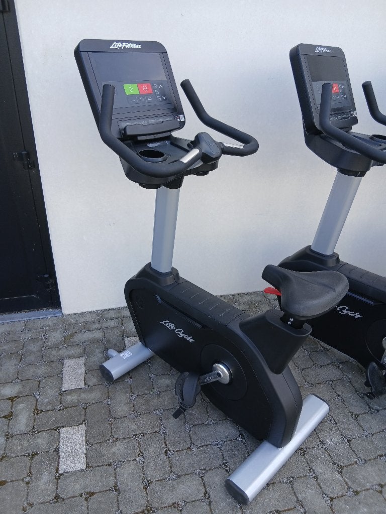 Life Fitness LifeCycle Hometrainer (meerdere beschikbaar), Ophalen, Gebruikt, Benen, Overige typen