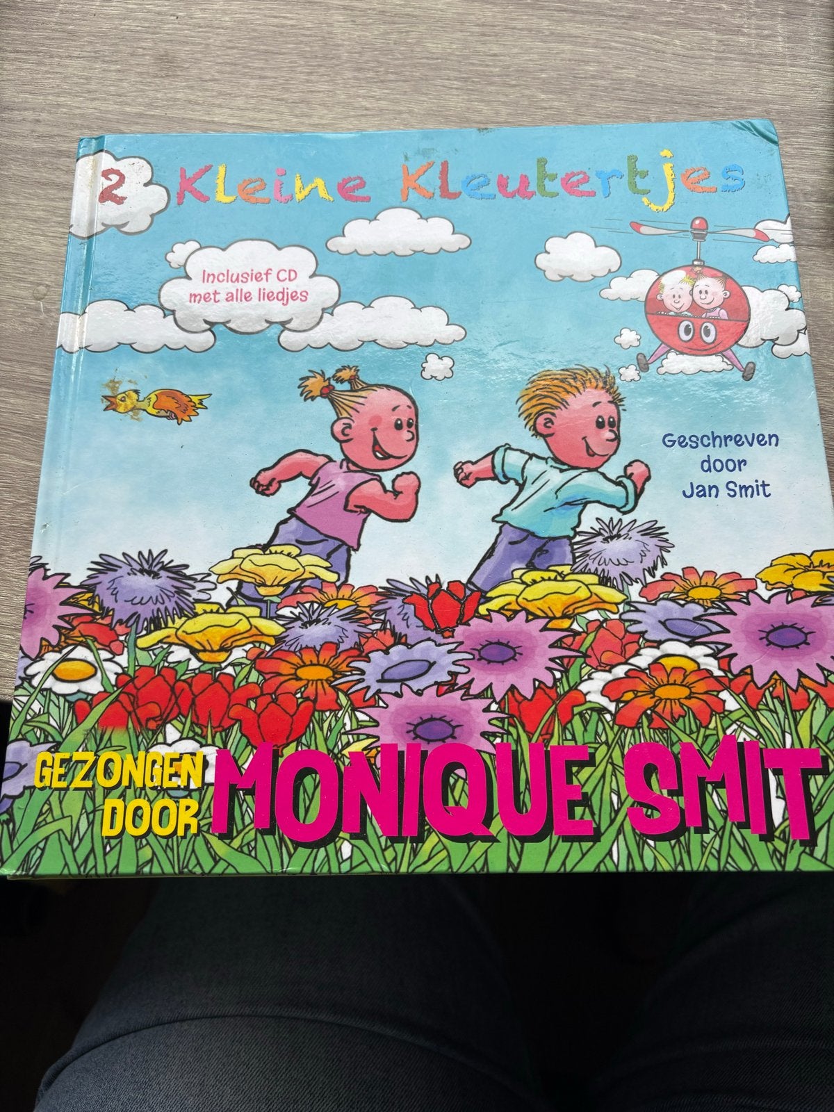2 Kleine Kleutertjes Boek met CD - Jan Smit & Monique Smit, Ophalen, Jongen of Meisje, Zo goed als nieuw, Voorleesboek