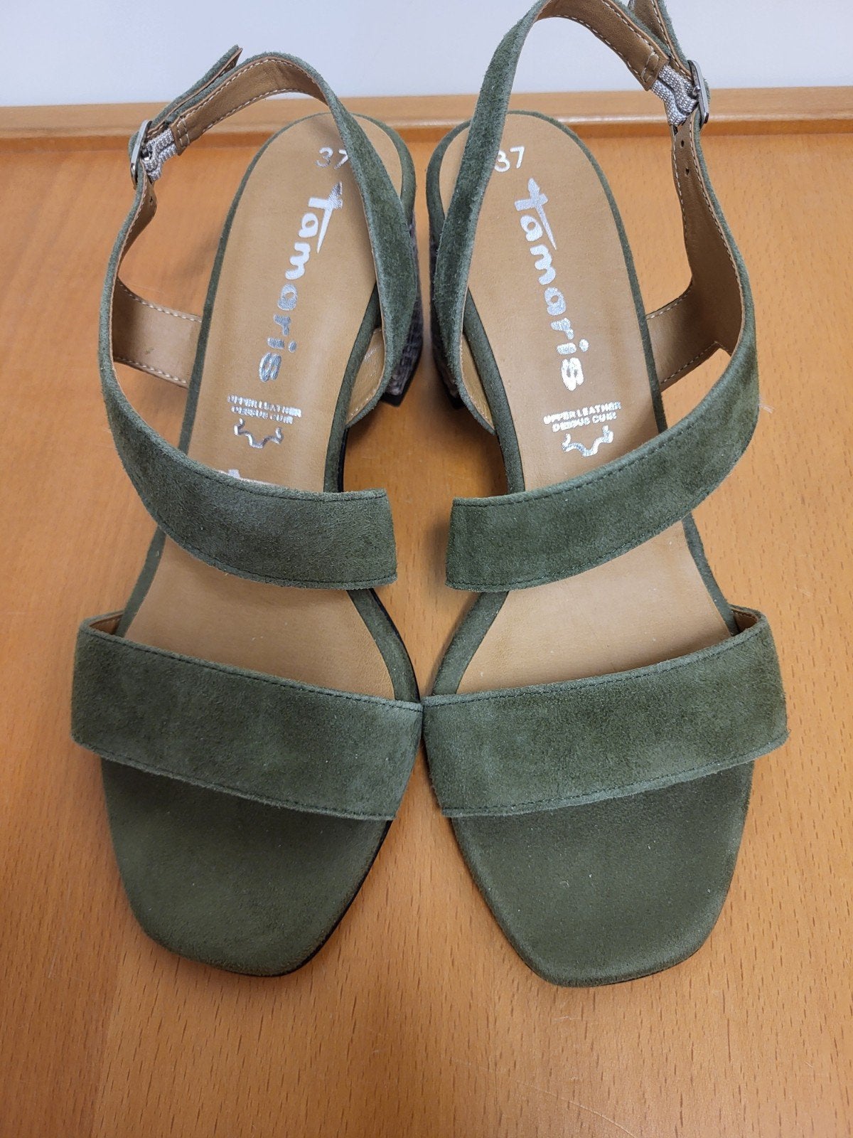 Nieuwe Tamaris leren sandalen maat 37, groene suède, blokhak, Tamaris, Nieuw, Groen, Sandalen of Muiltjes
