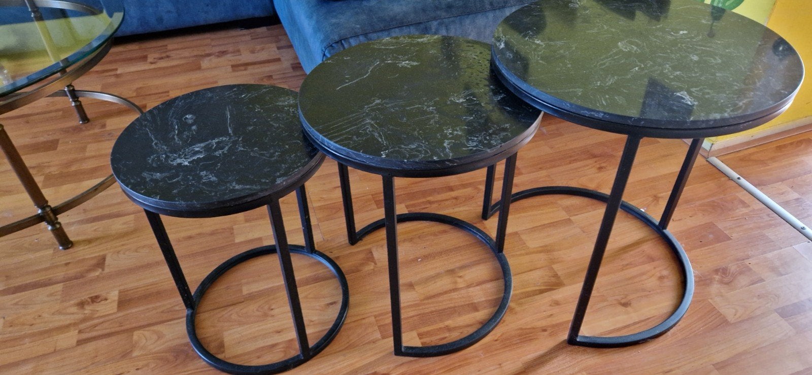 Set van 3 bijzettafels met marmerlook blad, Huis en Inrichting, Ophalen, Minder dan 45 cm, Minder dan 55 cm, Gebruikt