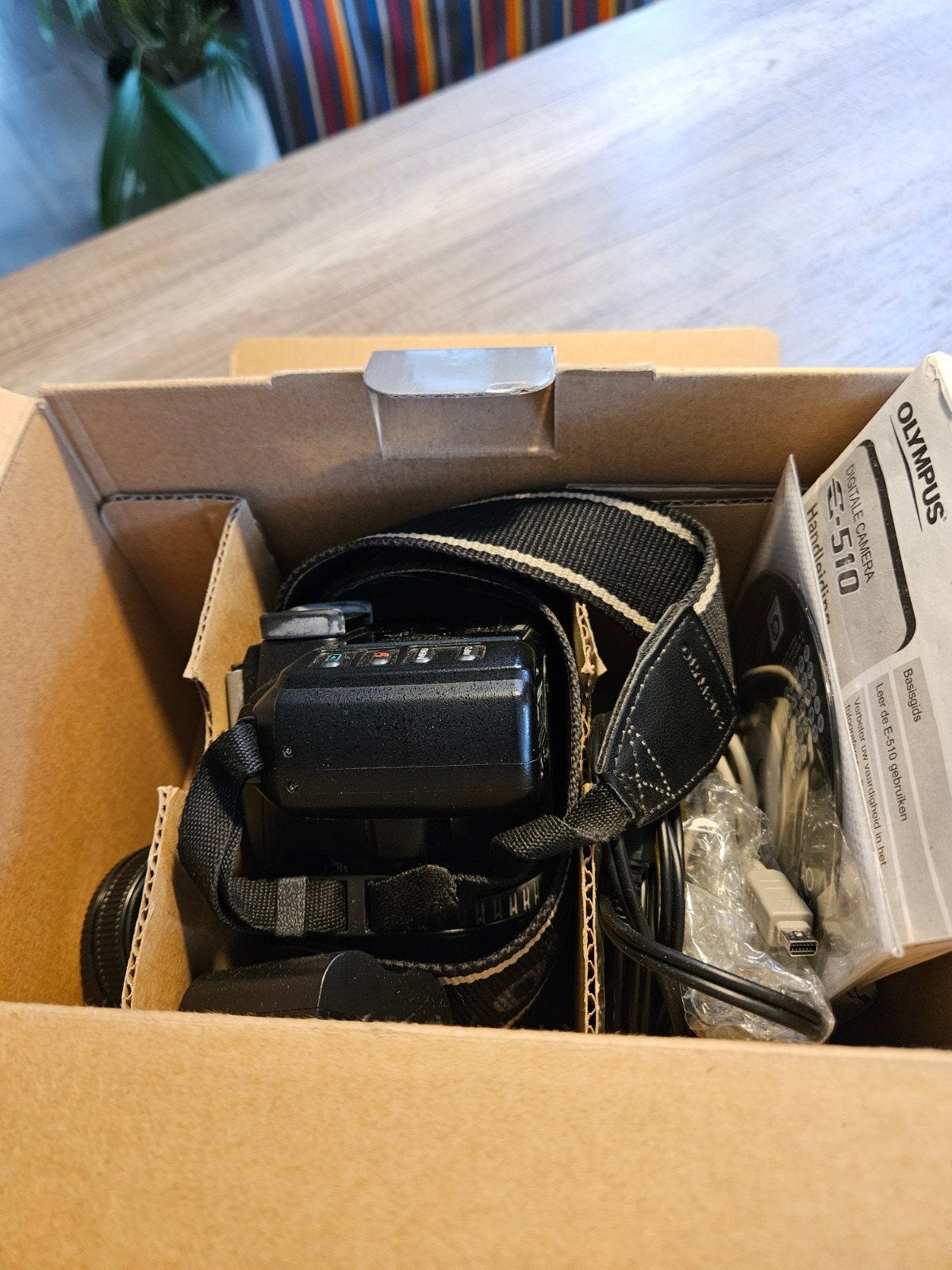 Olympus E-510 Double Zoom Kit - Compleet in doos, Spiegelreflex, Accu, Ophalen of Verzenden, Zo goed als nieuw