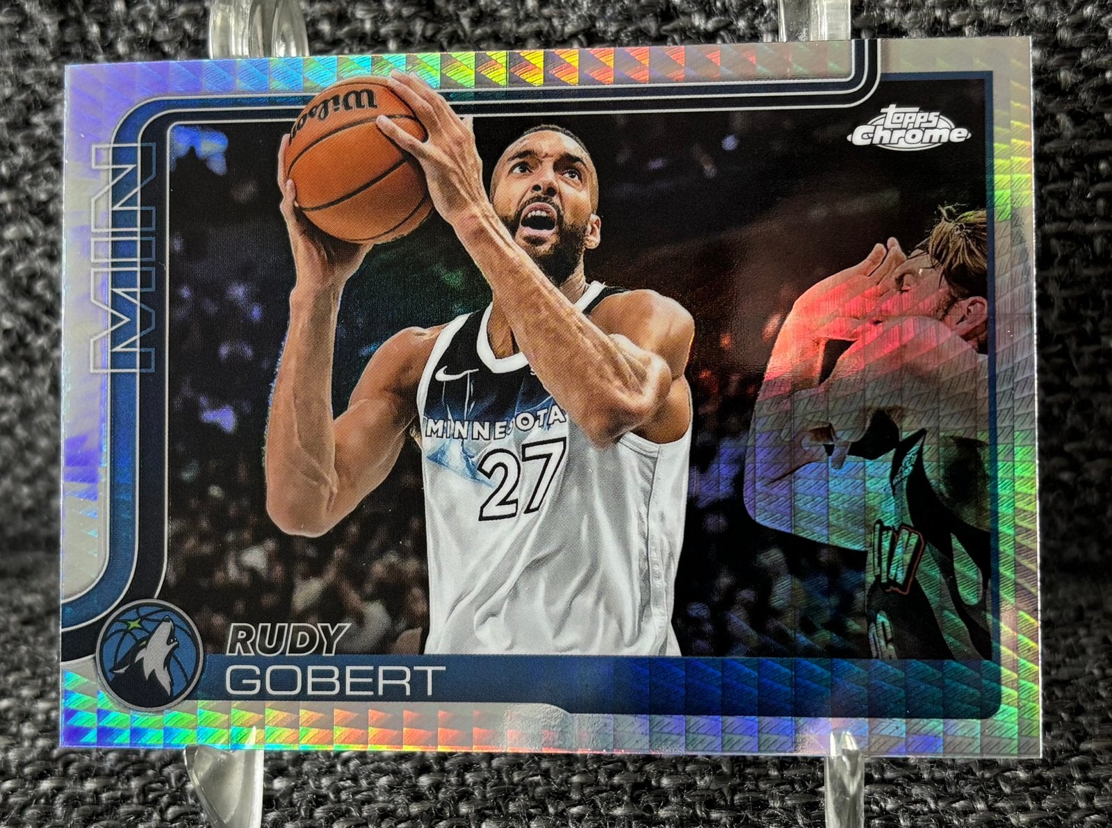 Rudy Gobert Topps Chrome NBA card Minnesota T-Wolves pulsar, Ophalen of Verzenden, Nieuw, Plaatje