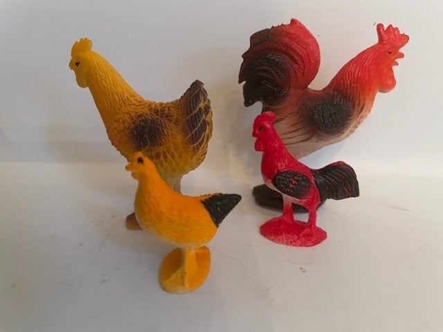 4 x vintage klein plastic kippetje en haan., Ophalen, Zo goed als nieuw, Jongen of Meisje