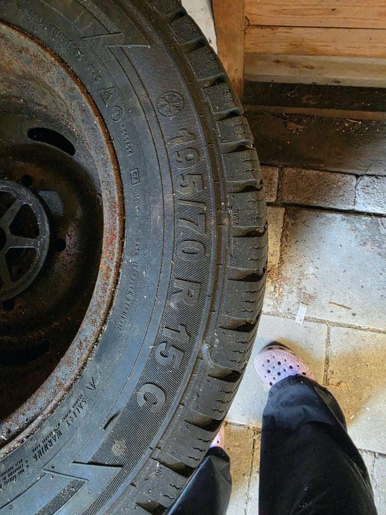 winterbanden 195/70 R 15c, Auto-onderdelen, Ophalen, 15 inch, Winterbanden, Band(en)