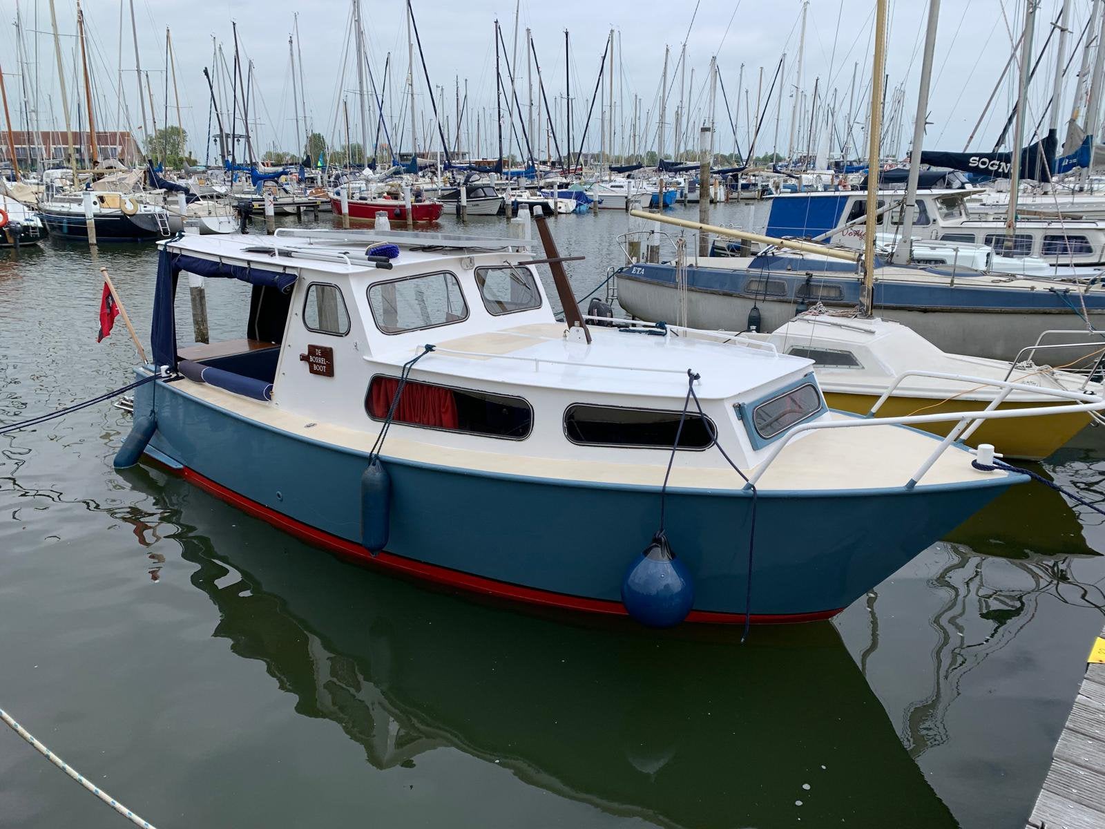 Peereboom Kruiser kajuitboot, 7 meter, Yamaha 15 pk €6.950, Ophalen, Kajuitboot, Buitenboordmotor, Zo goed als nieuw