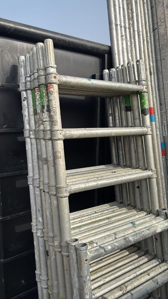 Skyworks smal rolsteiger 75x305 werkhoogte 8.2 meter, Doe-het-zelf en Verbouw, Steigers, Ophalen, Gebruikt, Rolsteiger of Kamersteiger