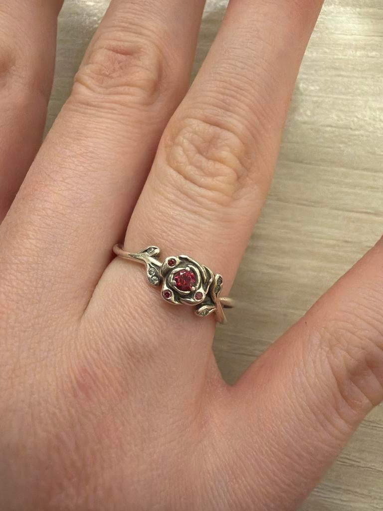 Pandora Beauty and the Beast Ring - Zilver met Rode Steen, Gebruikt, Ophalen of Verzenden, 17 tot 18, Met edelsteen