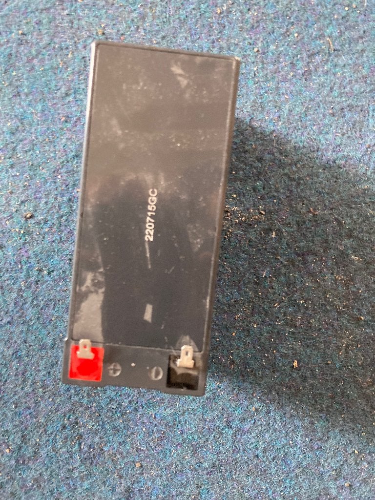 12 volt 7,2 amp accu s te koop, Ophalen of Verzenden, Zo goed als nieuw