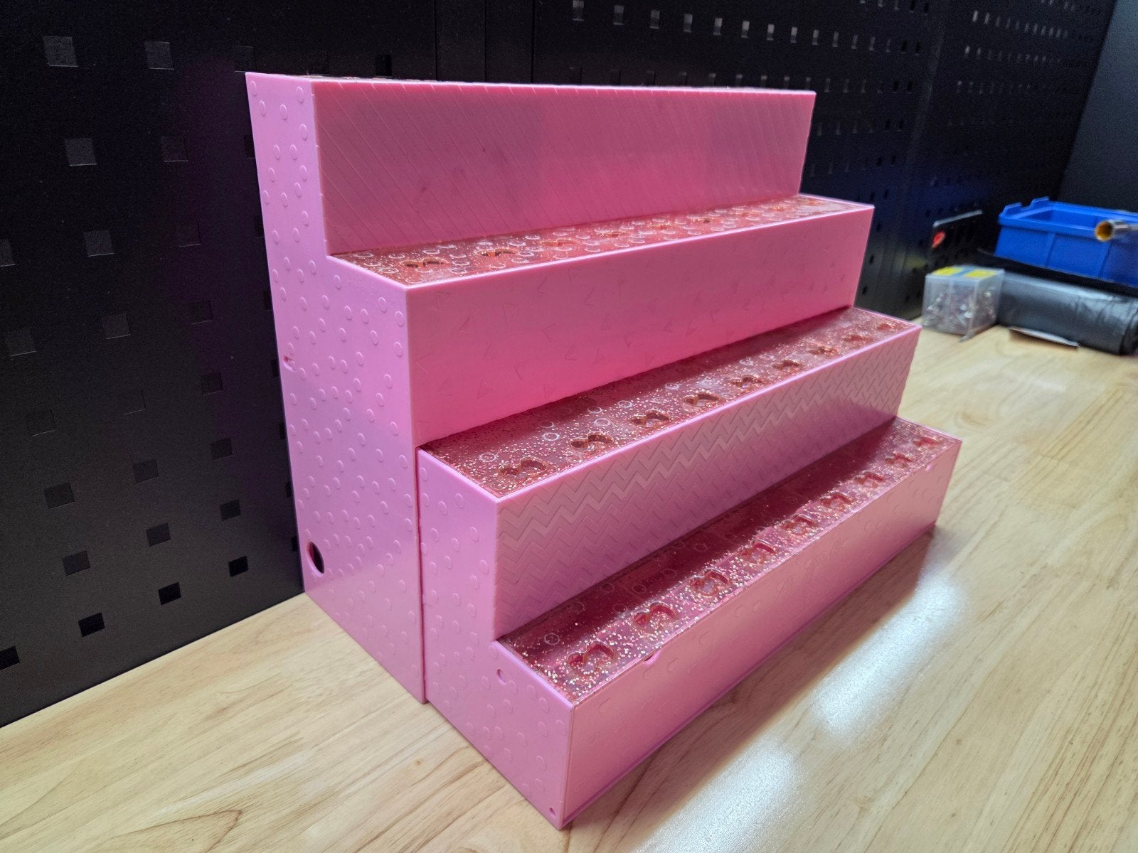 Mooie roze display standaard voor L.O.L. Surprise! poppen., Verzenden, Zo goed als nieuw, Overige typen