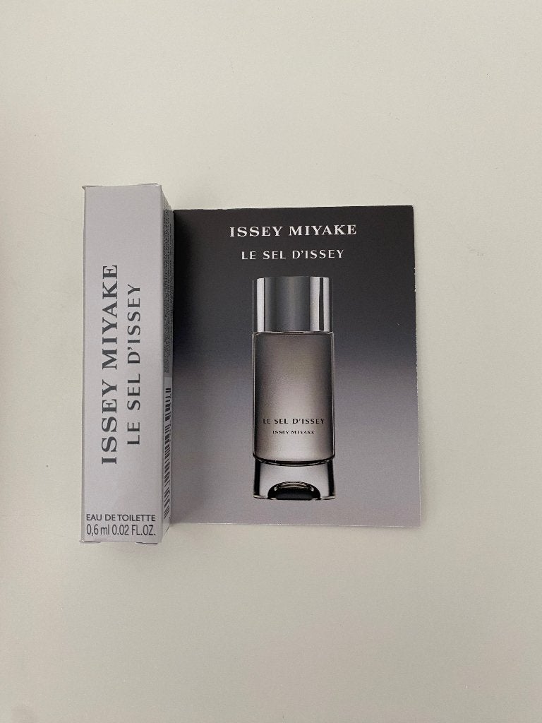 Issey Miyake Le Sel D'Issey Eau de Toilette - Miniatuur, Verzamelen, Ophalen of Verzenden, Nieuw, Proef of Tester, Gevuld
