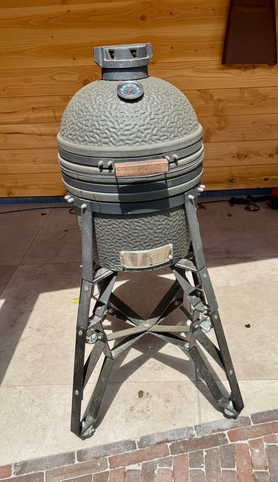 The Bastard Compact Compleet, Ophalen, Zo goed als nieuw, Met accessoires