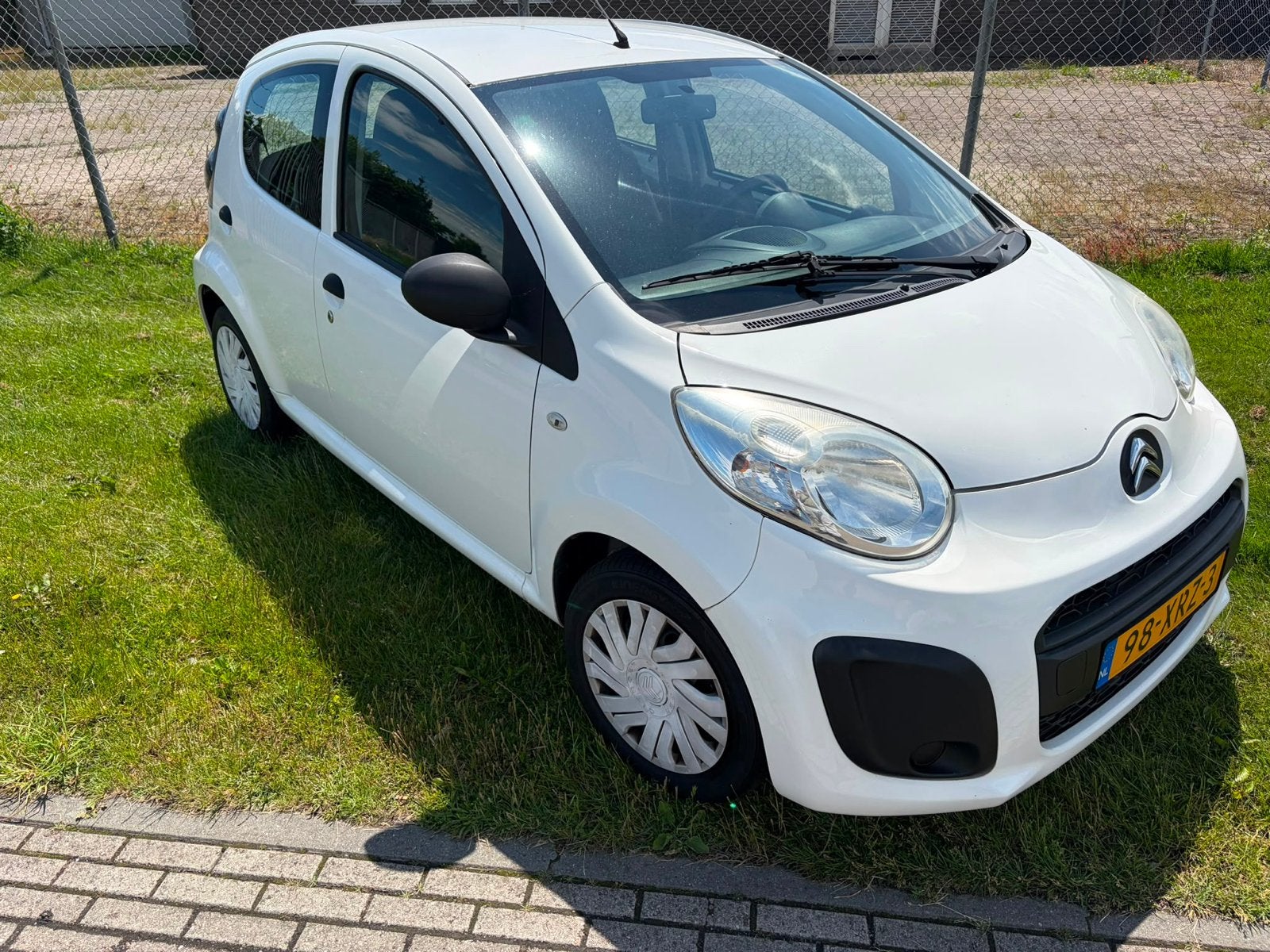 Citroën C1 1.0i 68PK 5D 2012 Wit, Auto's, Voorwielaandrijving, 4 stoelen, C1, Origineel Nederlands