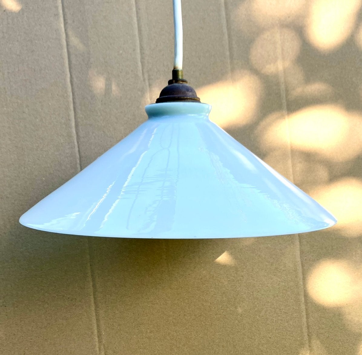 Prachtige Vintage Hanglamp Opaline Glazen Conische Kap Lamp, Ophalen of Verzenden