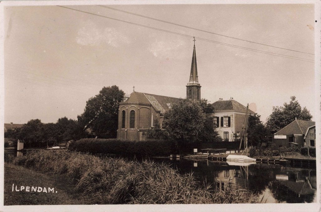 Ilpendam Kerk oude fotokaart ZR1315, Ophalen, 1940 tot 1960, Gelopen, Noord-Holland