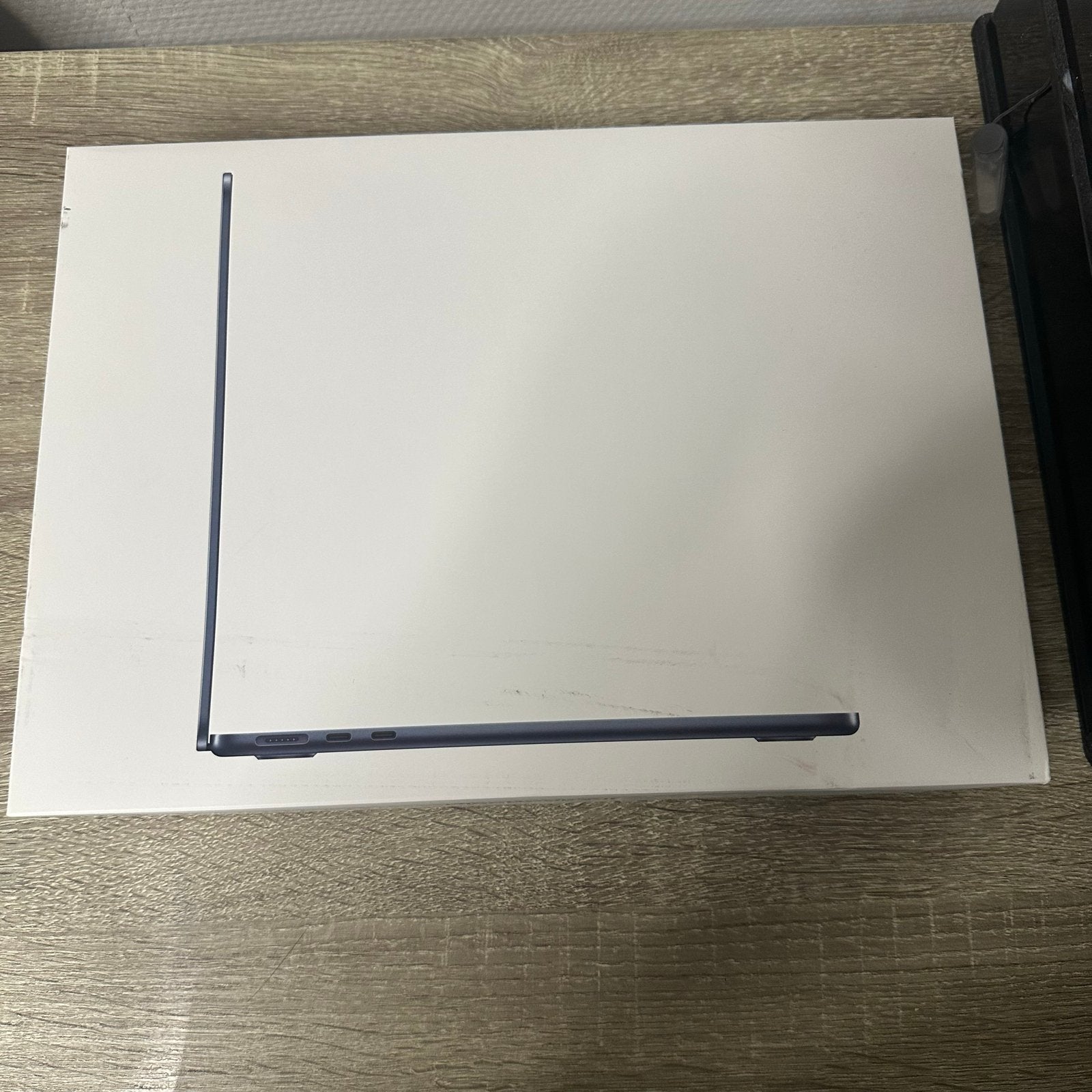 Foto 15 van MacBook Air 13-inch M3 (2024) - Zo goed als nieuw